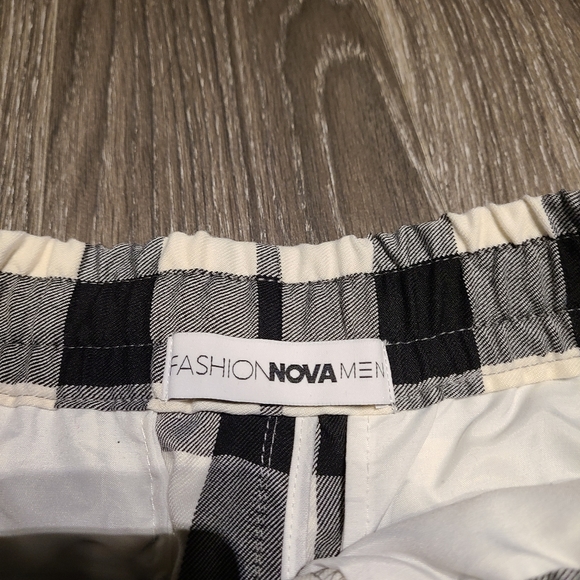 CHECKERED SHORT by Fashion Nova Men - Picture 3 of 3